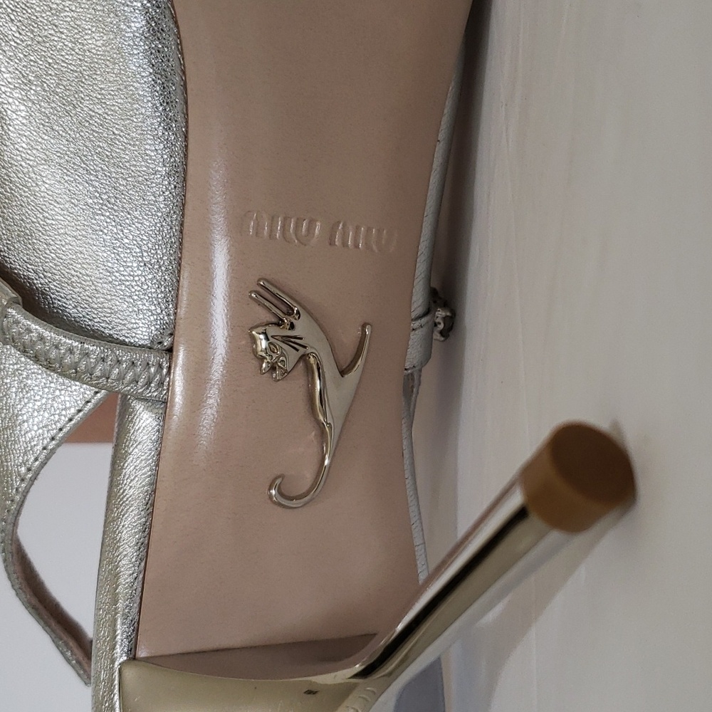 Brand New Silver Miu Miu Camoscio Sling Back Pumps SZ 37 - Picture 12 of 15